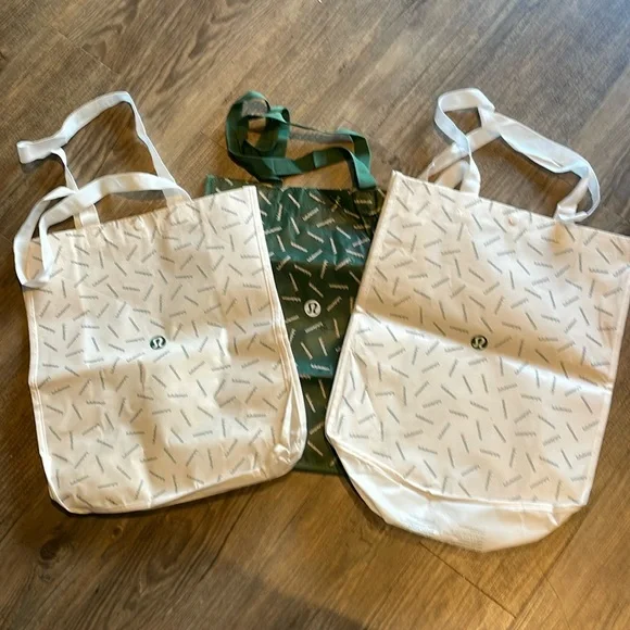 lululemon big bags Reusable Tote Carryall Handbag (Red) : Home & Kitchen The removable shoulder strap also doubles as a yoga mat carrier and stretching strap. Lululemon Urban Nomad Large Duffle